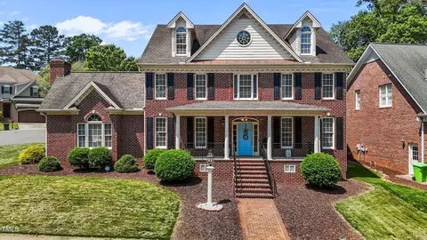 5619 Bennettwood Ct, Raleigh, NC 27612