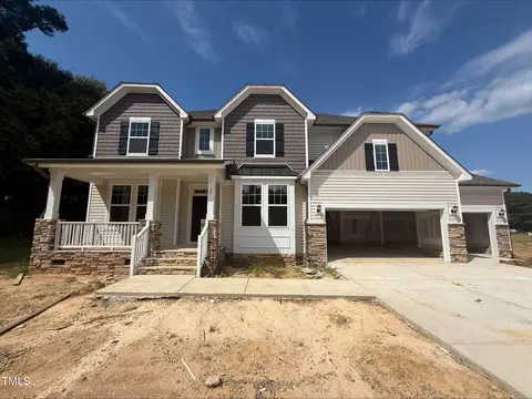 15 Celtic Ln, Lillington, NC 27546