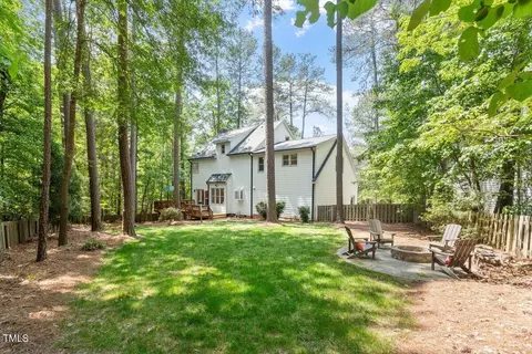 112 Parkspring Ct, Cary, NC 27519