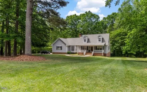 450 S Stratford Dr, Henderson, NC 27537