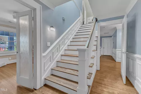 Entry Way - 300 S Pine St, Benson, NC 27504 photo 3 of 4