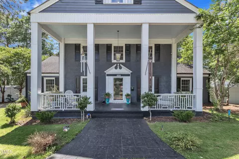 Exterior - 300 S Pine St, Benson, NC 27504 photo 4 of 14