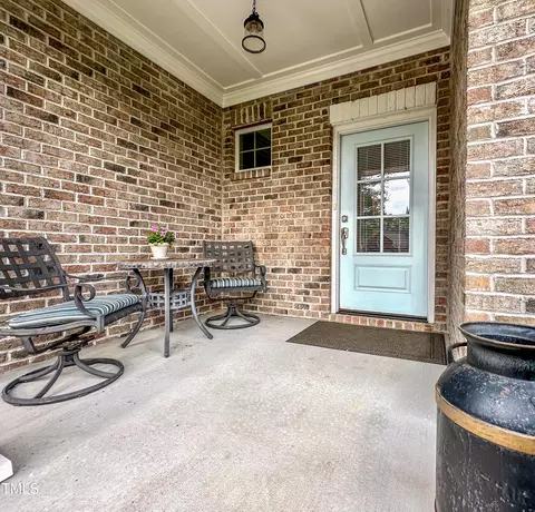 409 Eagle Ct, Henderson, NC 27536 photo 3