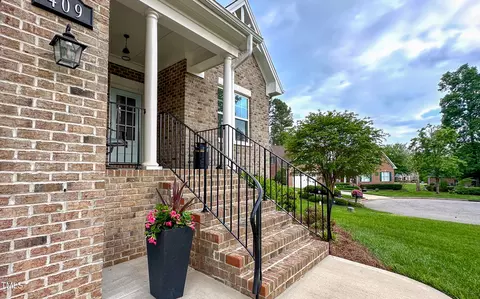 409 Eagle Ct, Henderson, NC 27536 photo 2