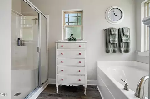 Bath - 116 Colonade Ct, Benson, NC 27504 photo 3 of 3