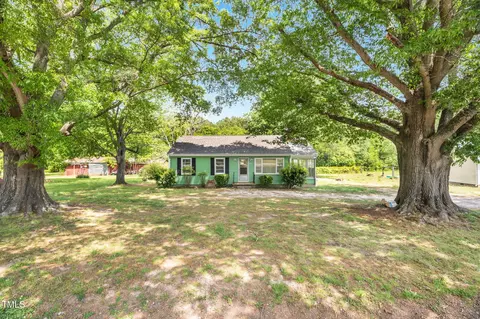 2677 Nc-39, Henderson, NC 27537