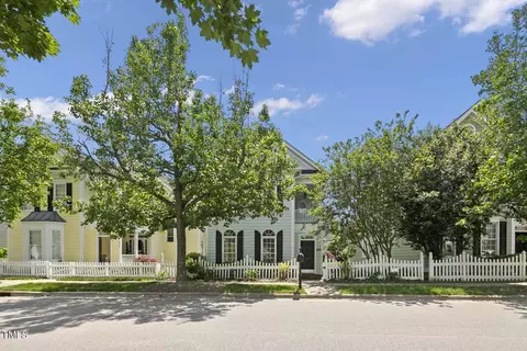 815 Carpenter Town Ln, Cary, NC 27519