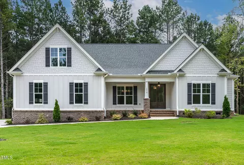 1218 Red Cedar Ct, Youngsville, NC 27596