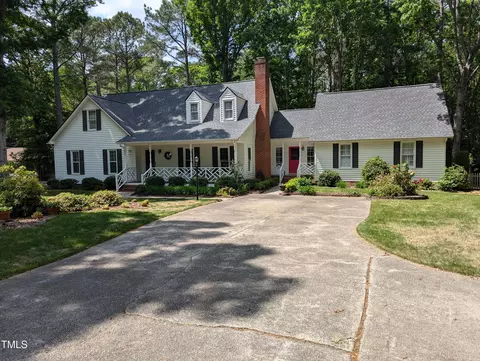 7401 Walnut Grove Ln, Zebulon, NC 27597