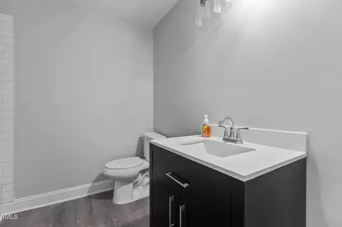 Bath - 1304 Seaton Rd #24, Durham, NC 27713 photo 3 of 4
