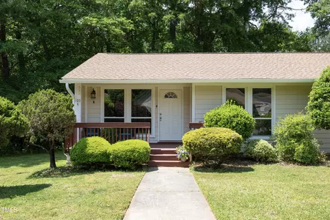 103 Westview Dr #K, Carrboro, NC 27510