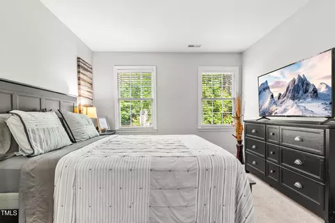 5701 Hadrian Dr, Durham, NC 27703 photo 21