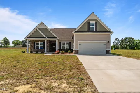 105 Seminole Fields Dr, Broadway, NC 27505