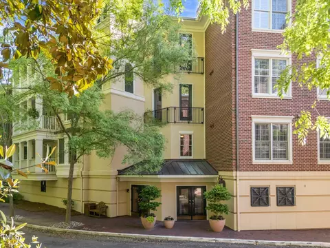 2701 Glenwood Gardens Ln #204, Raleigh, NC 27608