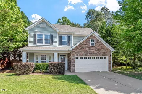 1608 Hayesville Dr, Fuquay Varina, NC 27526