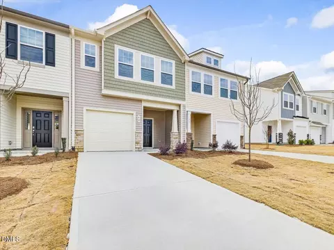 44 Honeydew Way, Clayton, NC 27520