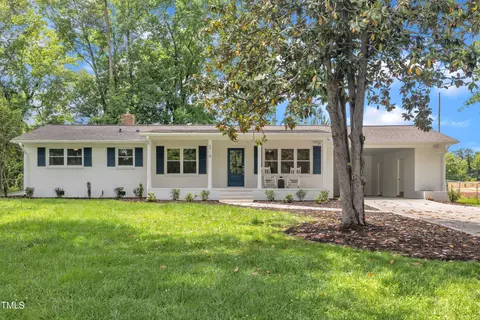 5718 Woodcrest Dr, Raleigh, NC 27603