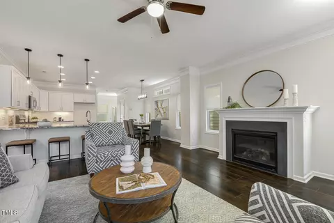 1211 Brown Velvet Ln, Apex, NC 27523
