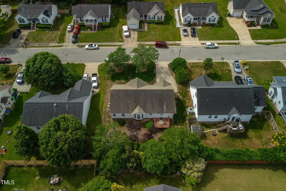 7109 Spanglers Spring Way, Raleigh, NC 27610 | 10 Photos - Movoto