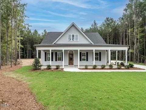 328 Green Pines Estates Dr, Kenly, NC 27542