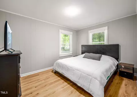 Bedroom - 1402 Robinhood Rd, Durham, NC 27701 photo 3 of 4