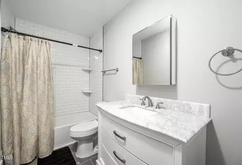 Bath - 1402 Robinhood Rd, Durham, NC 27701 photo 1 of 1