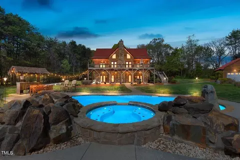 6707 Frieden Church Rd, Gibsonville, NC 27249