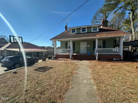 302 N 12th St, Erwin, NC 28339 photo 1