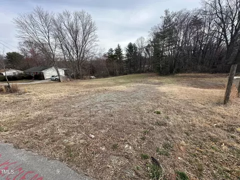 4965 Davis Rd, Winston Salem, NC 27105