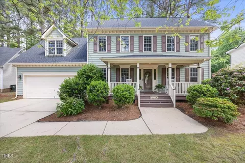 640 St Vincent Dr, Holly Springs, NC 27540