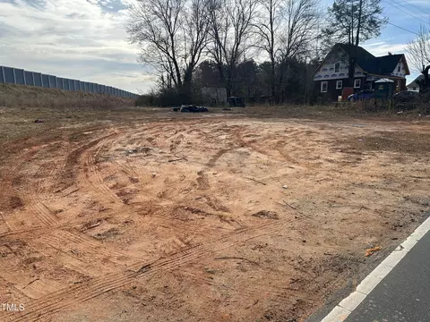 4513 Northampton Dr, Winston Salem, NC 27105