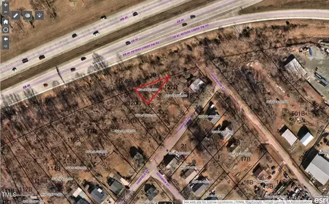 2608 Brierwood St, Winston Salem, NC 27127