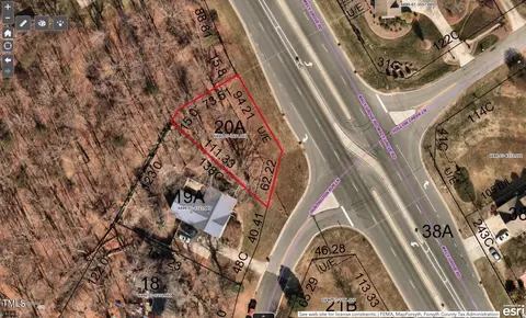 999 Huntington Run Ln, Kernersville, NC 27284