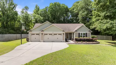123 Terawood Farm Dr, Willow Spring, NC 27592