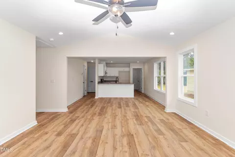 211 E Washington St, Coats, NC 27521 photo 6