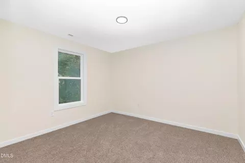 211 E Washington St, Coats, NC 27521 photo 17