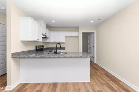 211 E Washington St, Coats, NC 27521 photo 9