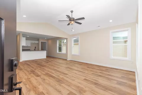 211 E Washington St, Coats, NC 27521 photo 5