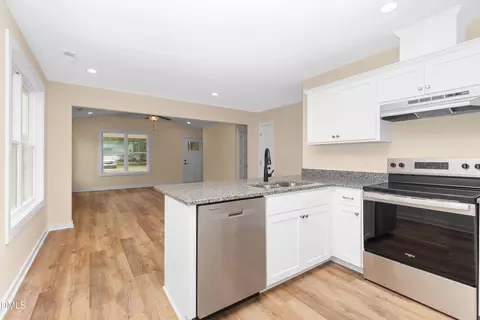 211 E Washington St, Coats, NC 27521 photo 11