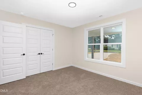 229 E Washington St, Coats, NC 27521 photo 15