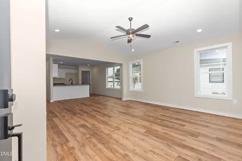 229 E Washington St, Coats, NC 27521 photo 6