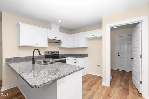 229 E Washington St, Coats, NC 27521 photo 12