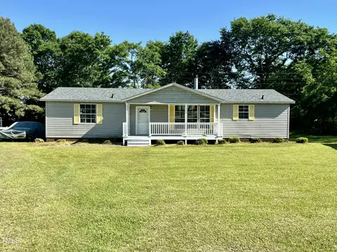 8516 Wayfair Ct, Fuquay Varina, NC 27526