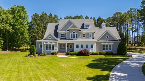 6 Castlewood Dr, Durham, NC 27713