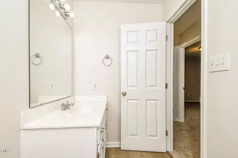 Bath - 1003 Walnut Dr, Erwin, NC 28339 photo 4 of 4
