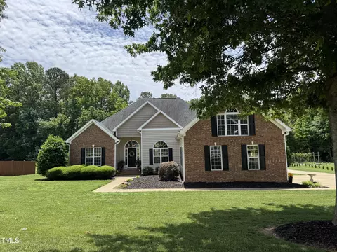 95 Live Oak Dr, Louisburg, NC 27549