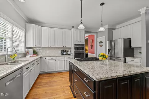 8724 Deerland Grove Dr, Raleigh, NC 27615