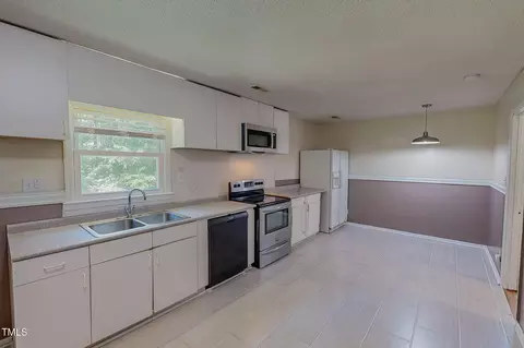 Kitchen - 1509 Logan St, Durham, NC 27704 photo 2 of 3