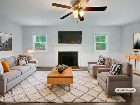 1522 Goodwin Rd, Durham, NC 27712 photo 2