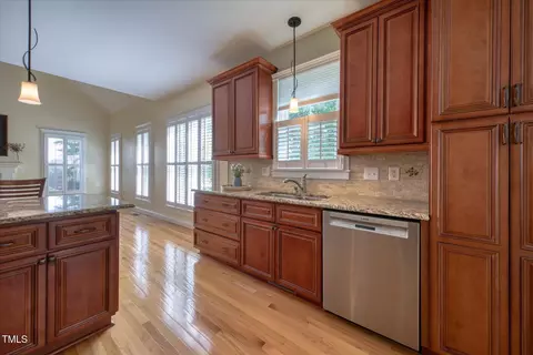 Kitchen - 121 Bridgegate Dr, Cary, NC 27519 photo 2 of 4